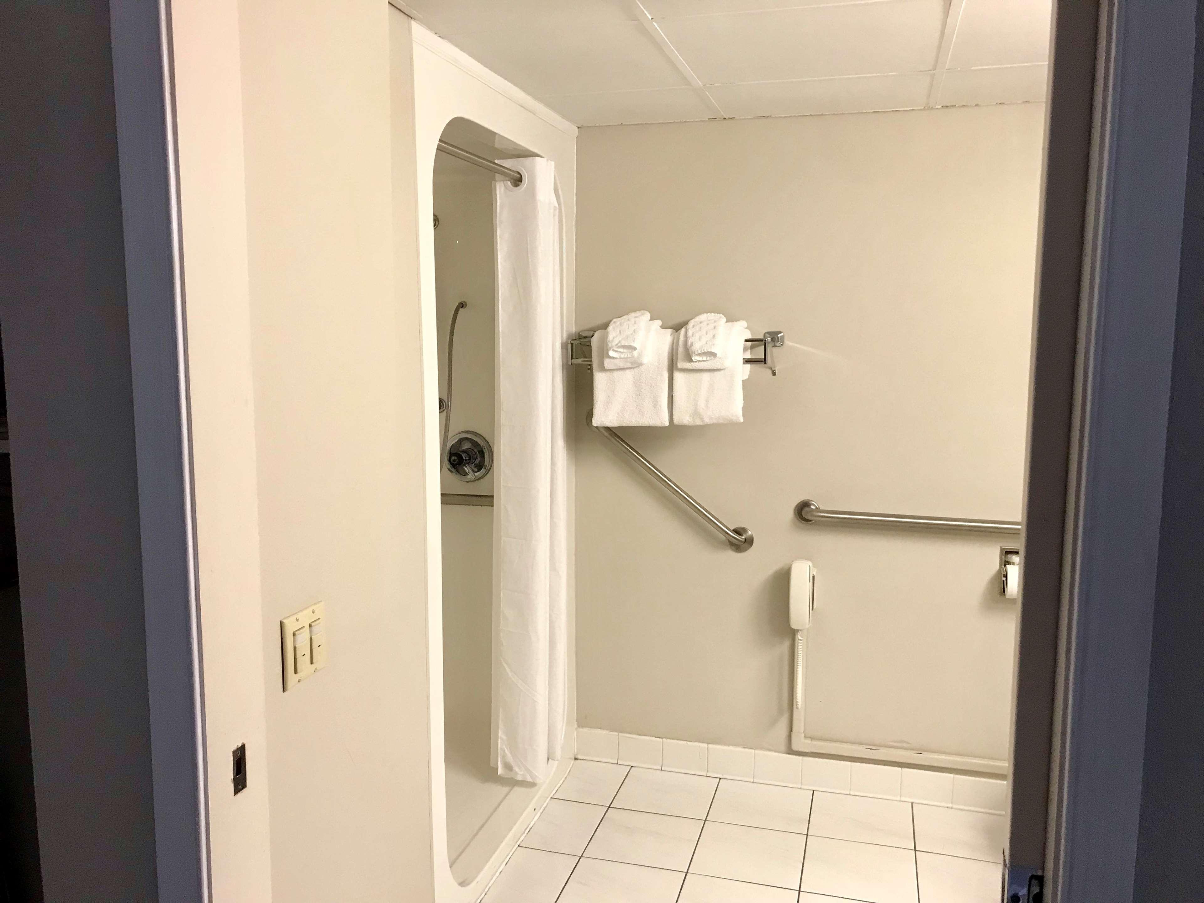 Surestay Plus Hotel By Best Western Lehigh Valley Bethlehem Bagian luar foto