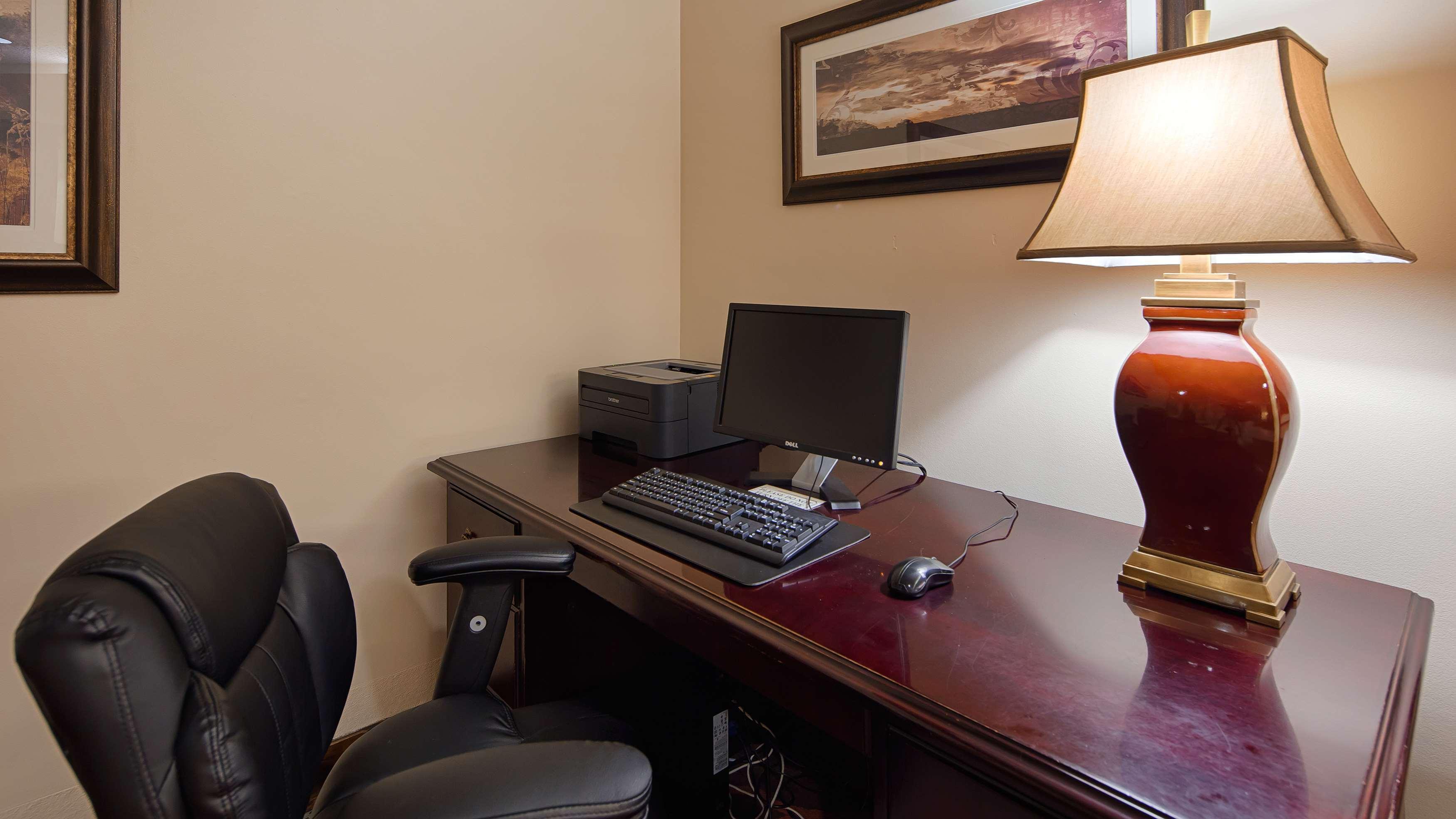 Surestay Plus Hotel By Best Western Lehigh Valley Bethlehem Bagian luar foto