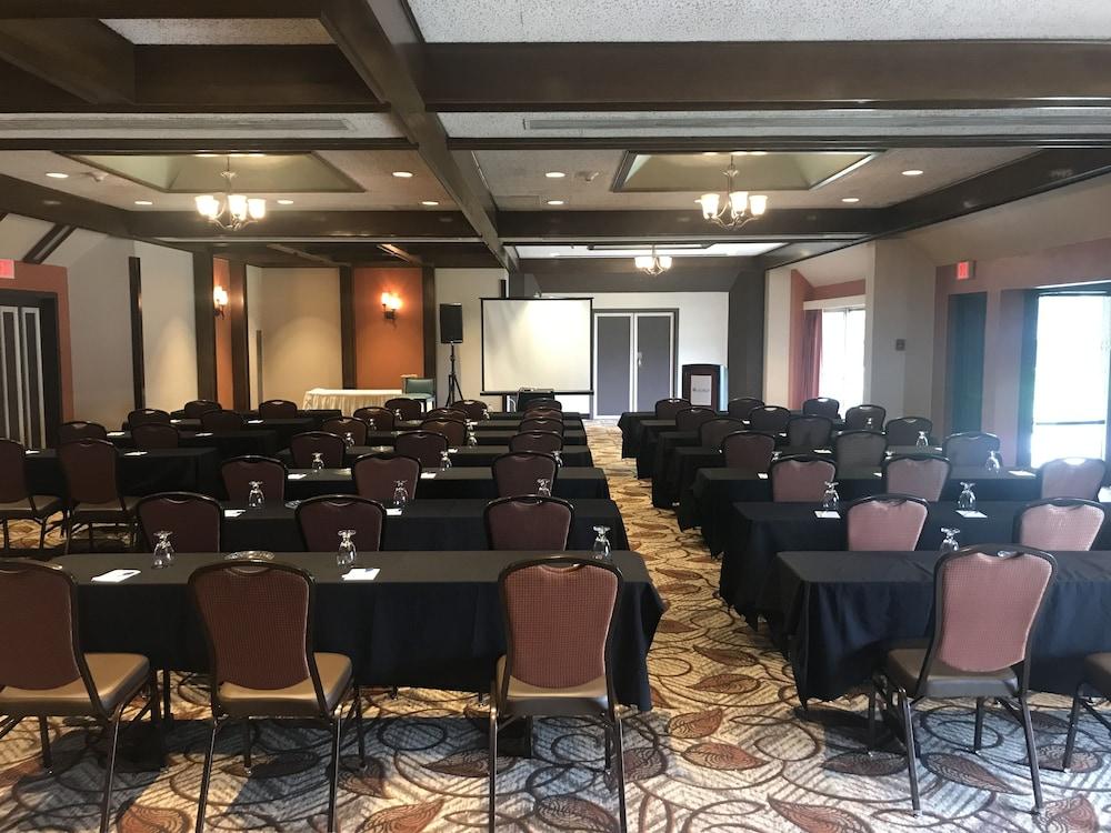 Surestay Plus Hotel By Best Western Lehigh Valley Bethlehem Bagian luar foto