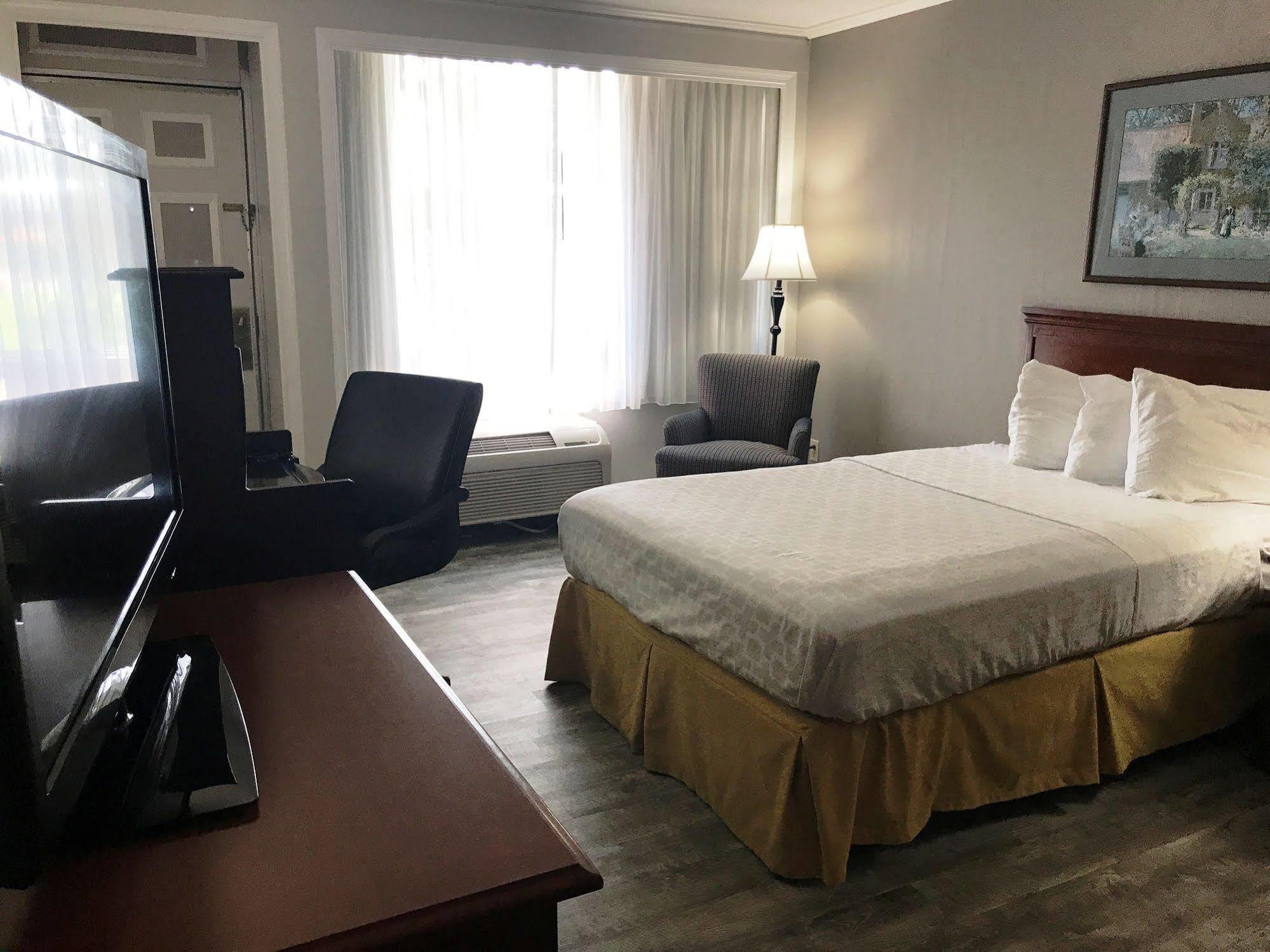 Surestay Plus Hotel By Best Western Lehigh Valley Bethlehem Bagian luar foto